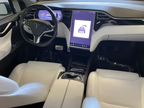 More photos of 2016 Tesla Model X 75D at Premium Autos - Norco, CA