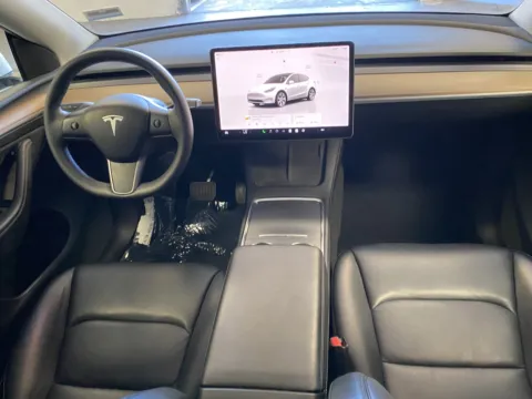 More photos of 2022 Tesla Model Y Long Range at Premium Autos - Norco, CA