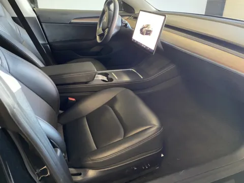 More photos of 2022 Tesla Model 3 at Premium Autos - Norco, CA