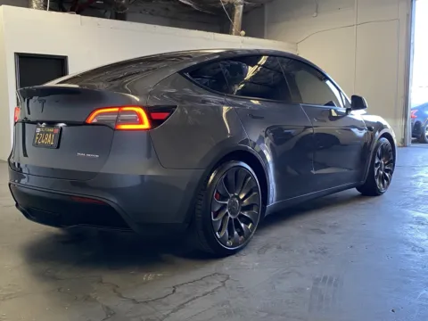 More photos of 2021 Tesla Model Y Performance at Premium Autos - Norco, CA