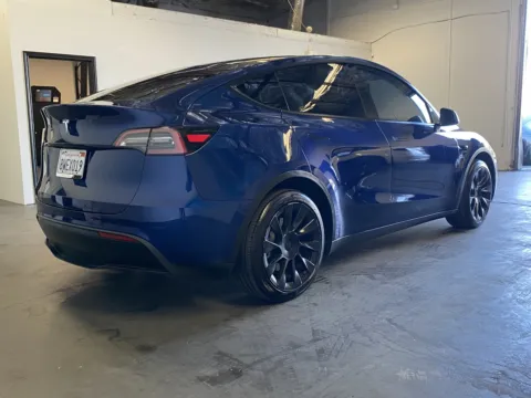 More photos of 2021 Tesla Model Y Standard Range at Premium Autos - Norco, CA
