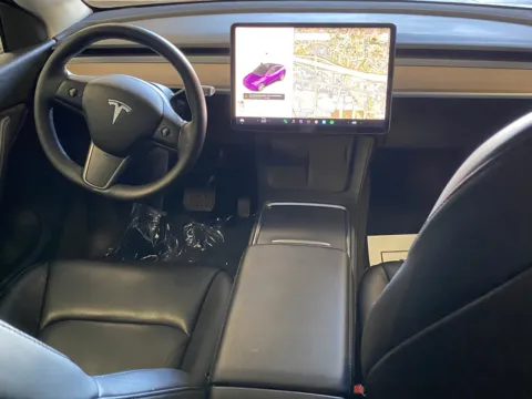 More photos of 2021 Tesla Model Y Long Range at Premium Autos - Norco, CA