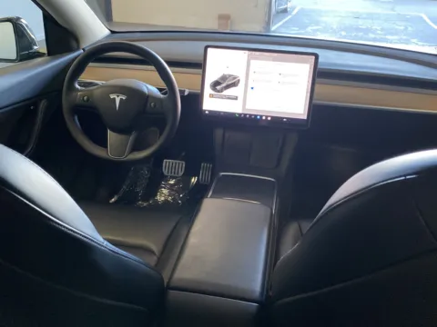 More photos of 2021 Tesla Model Y Performance at Premium Autos - Norco, CA