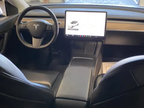 More photos of 2021 Tesla Model Y Long Range at Premium Autos - Norco, CA
