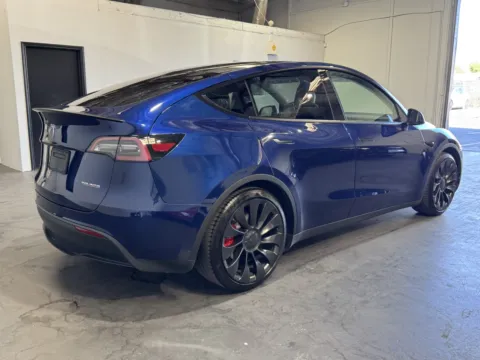More photos of 2022 Tesla Model Y Performance at Premium Autos - Norco, CA