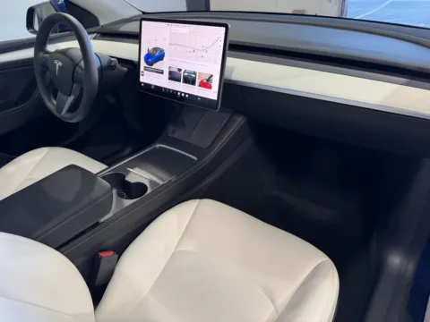 More photos of 2022 Tesla Model Y Performance at Premium Autos - Norco, CA