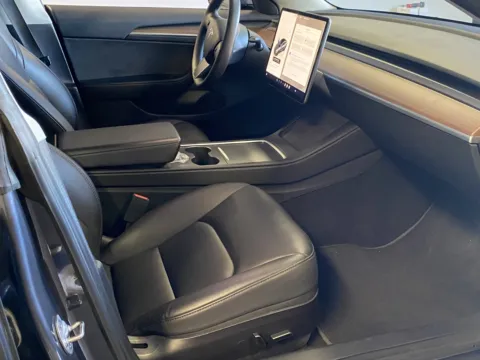 More photos of 2022 Tesla Model 3 Long Range at Premium Autos - Norco, CA