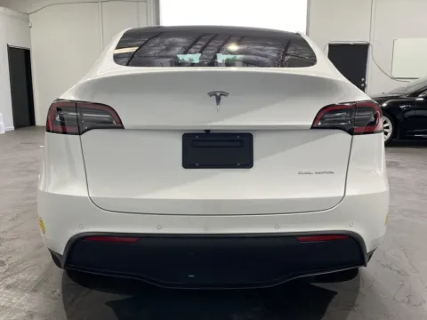 More photos of 2021 Tesla Model Y Long Range at Premium Autos - Norco, CA