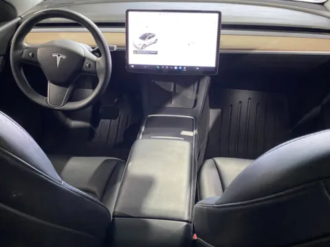 More photos of 2021 Tesla Model Y Long Range at Premium Autos - Norco, CA