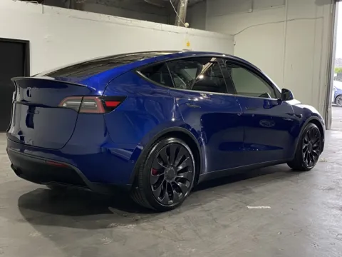 More photos of 2022 Tesla Model Y Performance at Premium Autos - Norco, CA