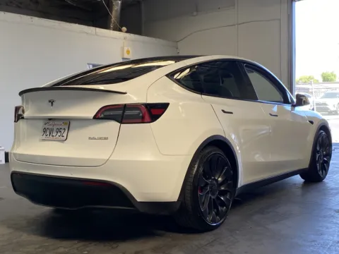 More photos of 2022 Tesla Model Y Performance at Premium Autos - Norco, CA