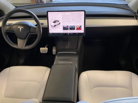 More photos of 2022 Tesla Model Y Performance at Premium Autos - Norco, CA