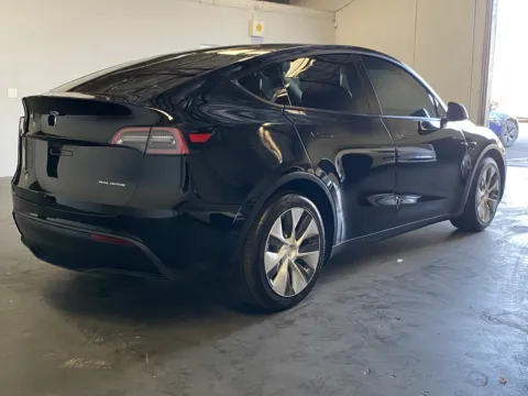 More photos of 2022 Tesla Model Y Long Range at Premium Autos - Norco, CA