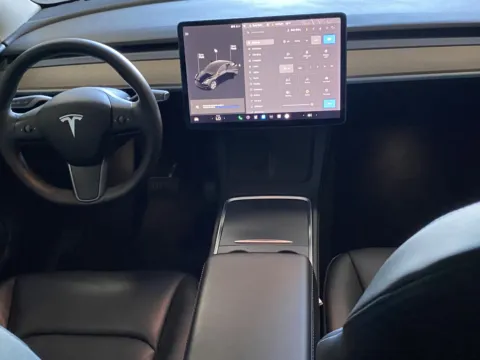 More photos of 2022 Tesla Model Y Long Range at Premium Autos - Norco, CA