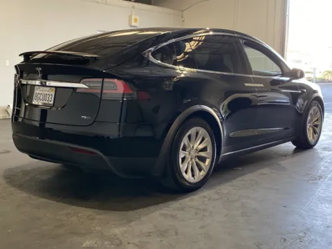 More photos of 2018 Tesla Model X 75D at Premium Autos - Norco, CA