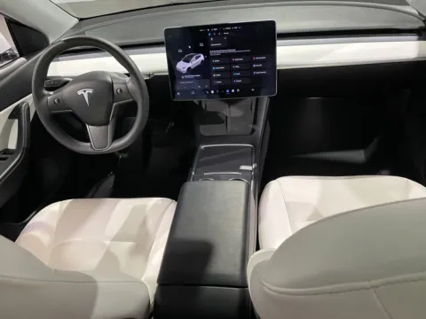 More photos of 2021 Tesla Model Y Long Range at Premium Autos - Norco, CA
