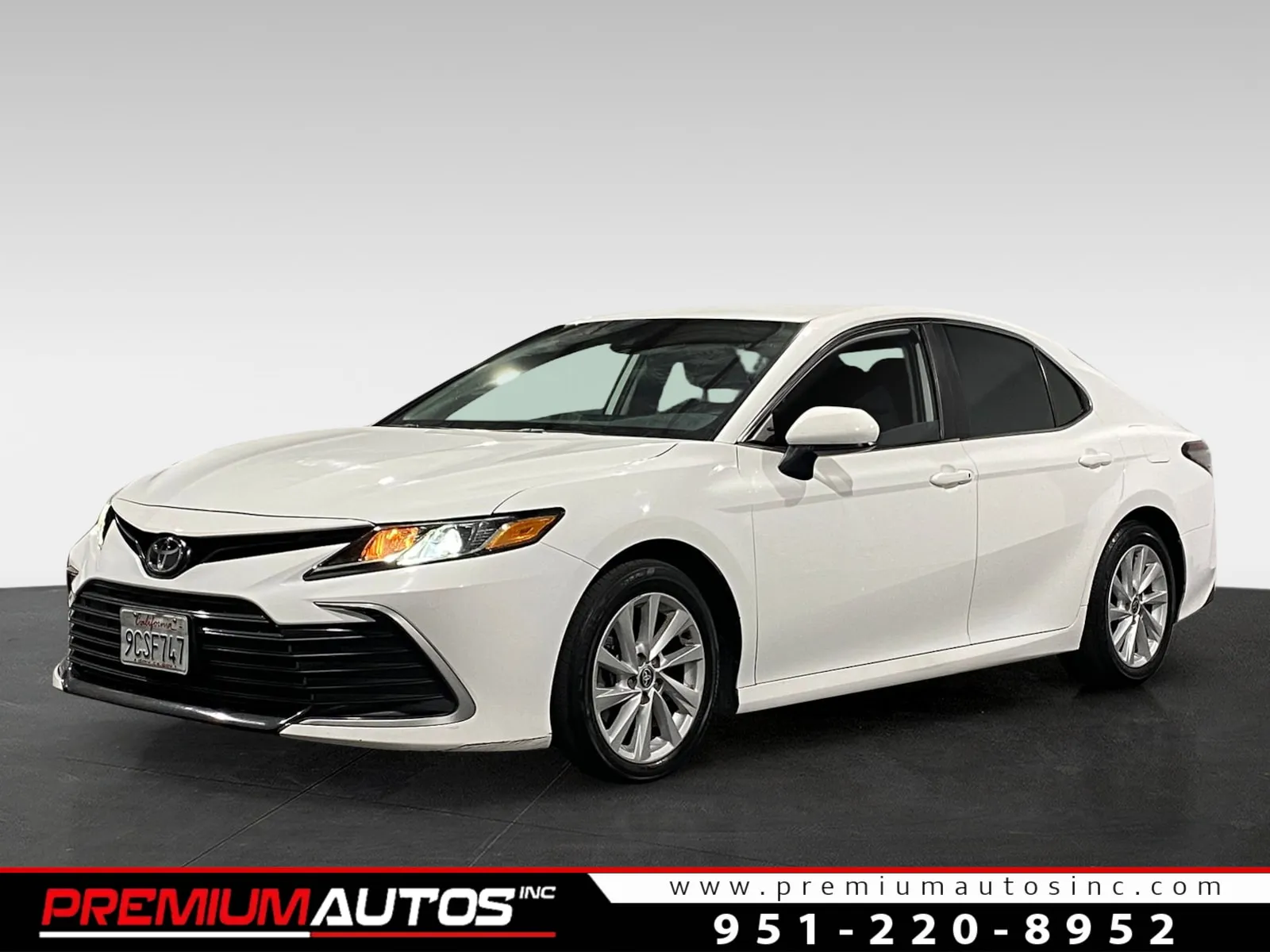 2022 Toyota Camry LE