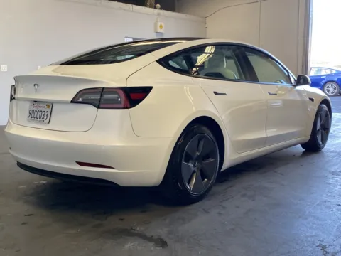 More photos of 2022 Tesla Model 3 at Premium Autos - Norco, CA