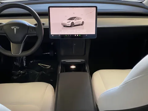 More photos of 2022 Tesla Model 3 at Premium Autos - Norco, CA