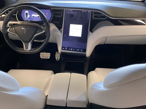 More photos of 2017 Tesla Model X at Premium Autos - Norco, CA