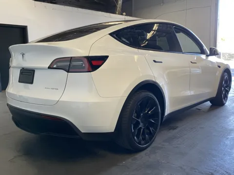 More photos of 2023 Tesla Model Y at Premium Autos - Norco, CA