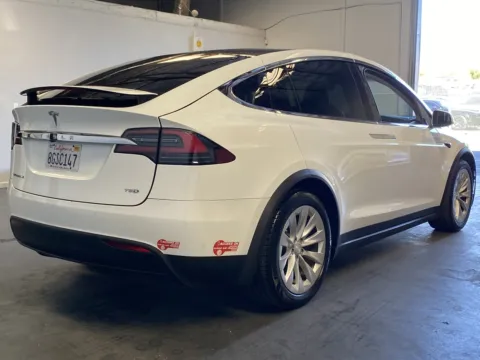 More photos of 2018 Tesla Model X at Premium Autos - Norco, CA