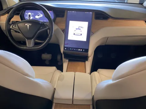 More photos of 2018 Tesla Model X at Premium Autos - Norco, CA