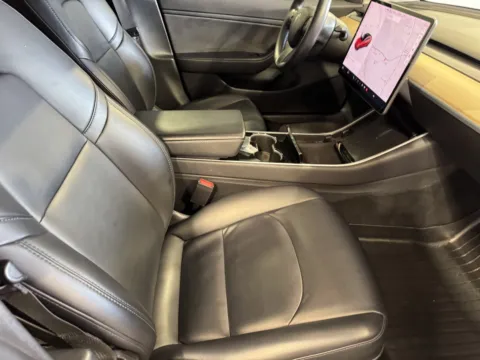 More photos of 2018 Tesla Model 3 Long Range at Premium Autos - Norco, CA