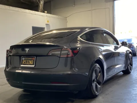 More photos of 2019 Tesla Model 3 Standard Range Plus at Premium Autos - Norco, CA