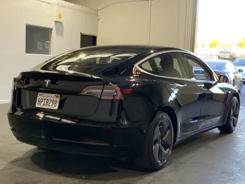 More photos of 2020 Tesla Model 3 Standard Range Plus at Premium Autos - Norco, CA