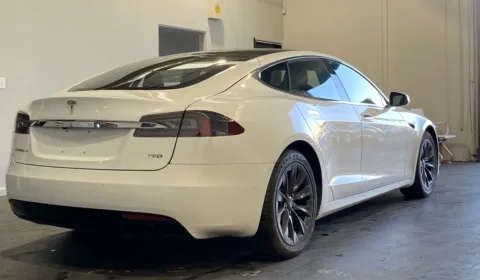 More photos of 2018 Tesla Model S 75D at Premium Autos - Norco, CA