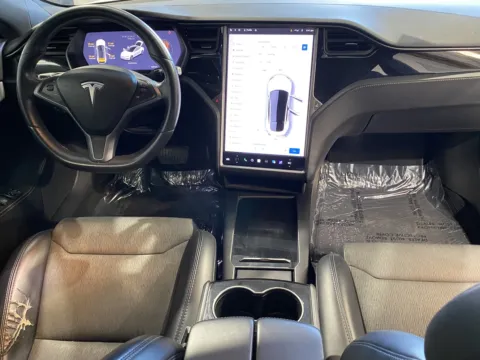 More photos of 2018 Tesla Model S 75D at Premium Autos - Norco, CA