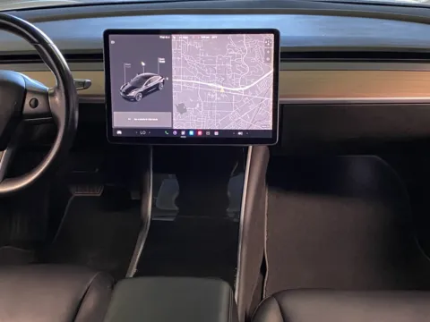 More photos of 2018 Tesla Model 3 LONG RANGE at Premium Autos - Norco, CA