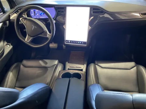 More photos of 2017 Tesla Model X 75D at Premium Autos - Norco, CA
