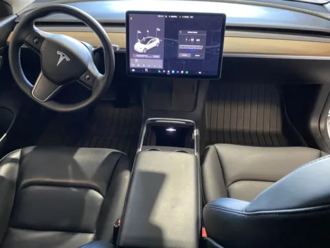 More photos of 2021 Tesla Model 3 Standard Range Plus at Premium Autos - Norco, CA