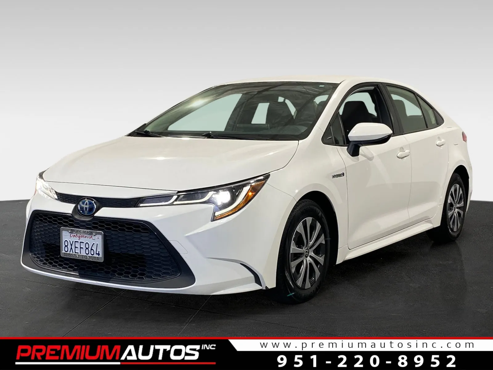 White 2021 Toyota Corolla Hybrid LE for sale in Norco, CA