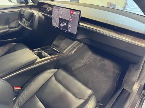 More photos of 2022 Tesla Model S at Premium Autos - Norco, CA