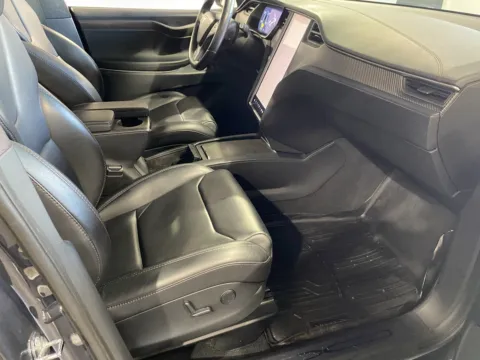 More photos of 2018 Tesla Model X 100D at Premium Autos - Norco, CA