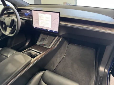 More photos of 2023 Tesla Model X at Premium Autos - Norco, CA