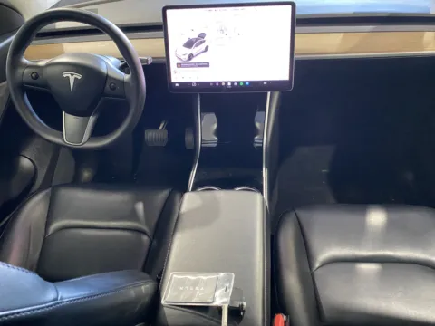 More photos of 2020 Tesla Model Y Long Range *NORCO at Premium Autos - Norco, CA