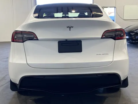 More photos of 2023 Tesla Model Y at Premium Autos - Norco, CA