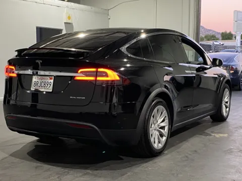 More photos of 2019 Tesla Model X Standard Range at Premium Autos - Norco, CA