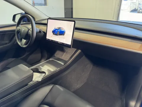 More photos of 2023 Tesla Model Y Long Range at Premium Autos - Norco, CA