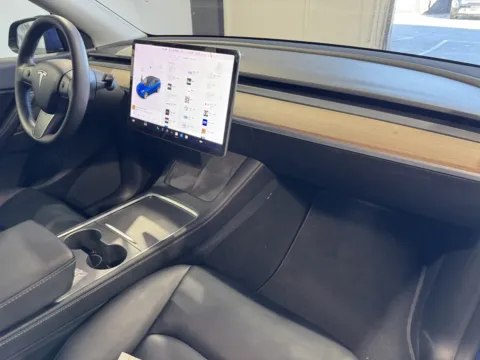 More photos of 2021 Tesla Model Y Long Range at Premium Autos - Norco, CA