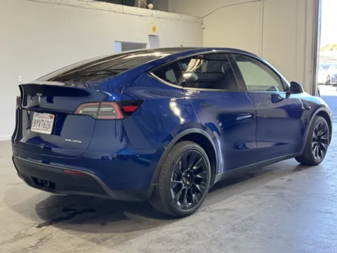 More photos of 2021 Tesla Model Y Long Range at Premium Autos - Norco, CA
