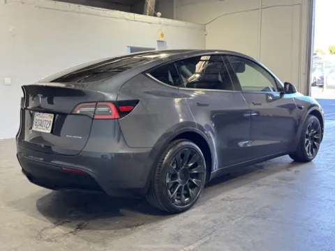 More photos of 2020 Tesla Model Y Long Range at Premium Autos - Norco, CA