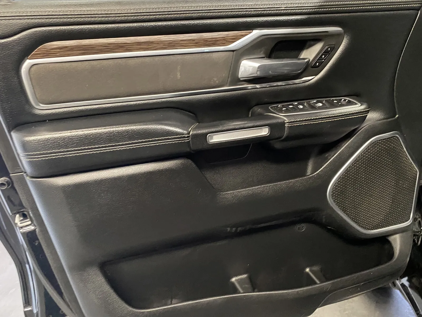 2020 RAM Ram 1500 Pickup Laramie - Photo 12