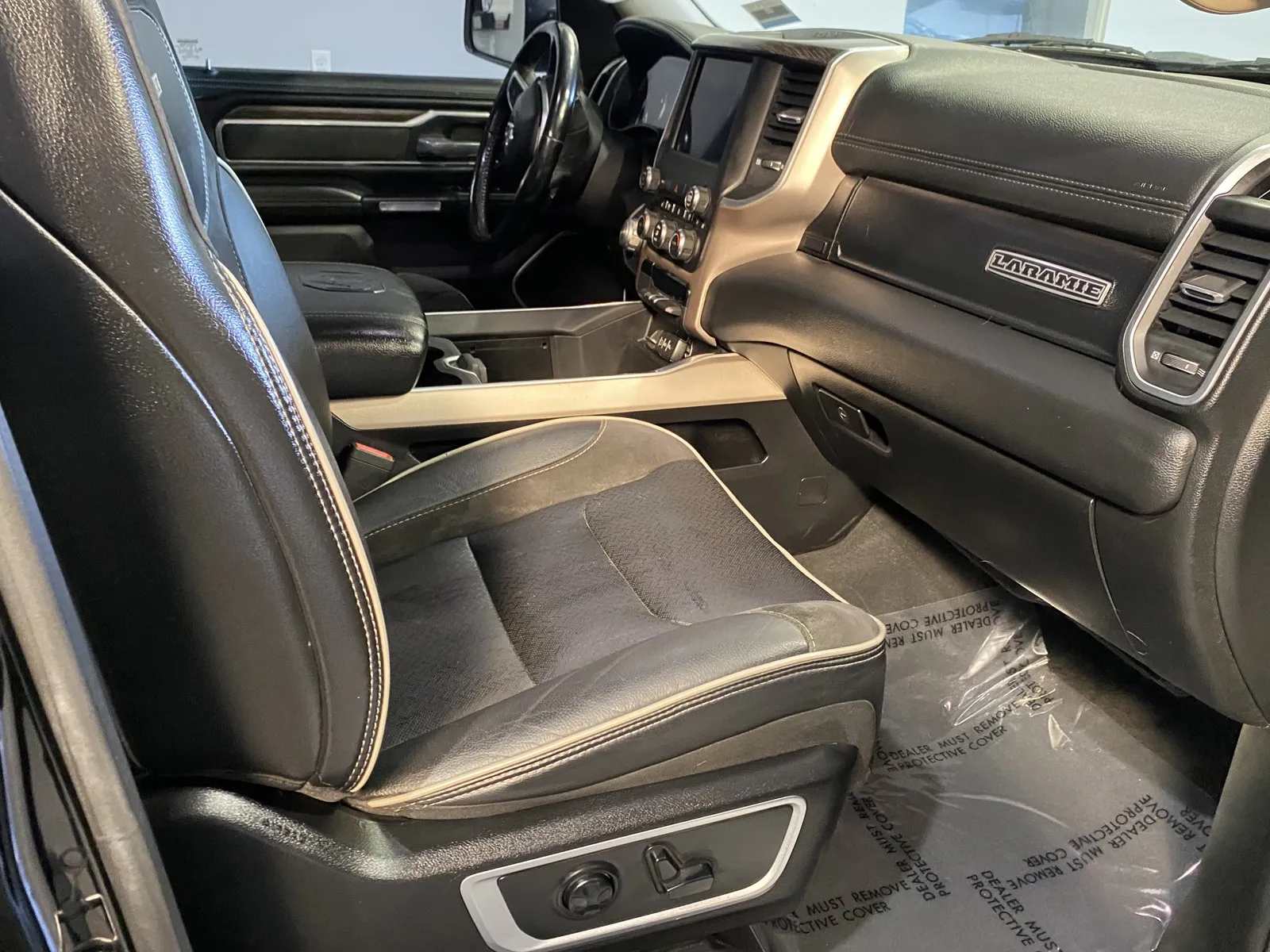 2020 RAM Ram 1500 Pickup Laramie - Photo 6