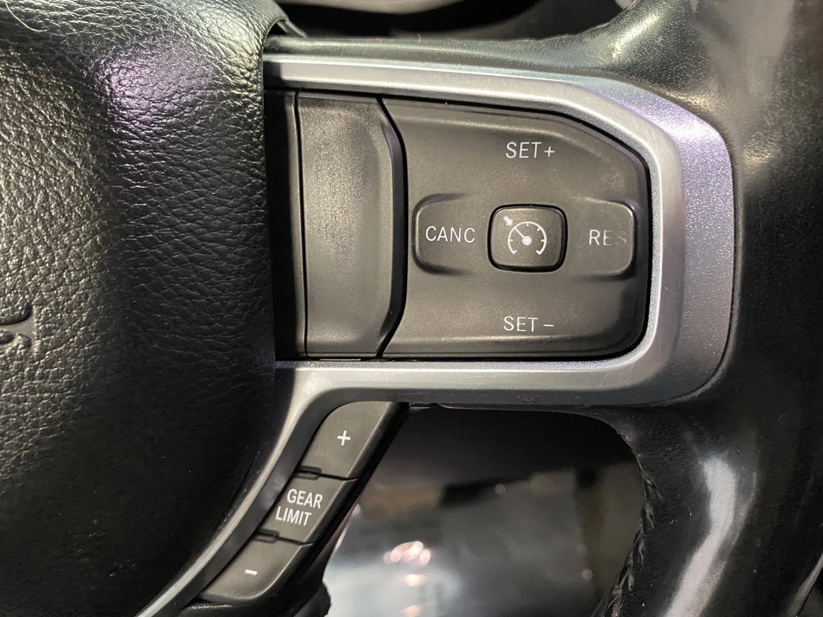 2020 RAM Ram 1500 Pickup Laramie - Photo 18