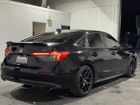 More photos of 2022 Honda Civic Si at Premium Autos - Norco, CA